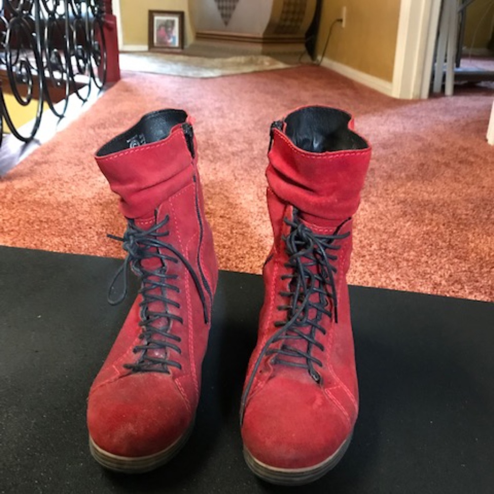 Wolky very comfortable booties size 6.5